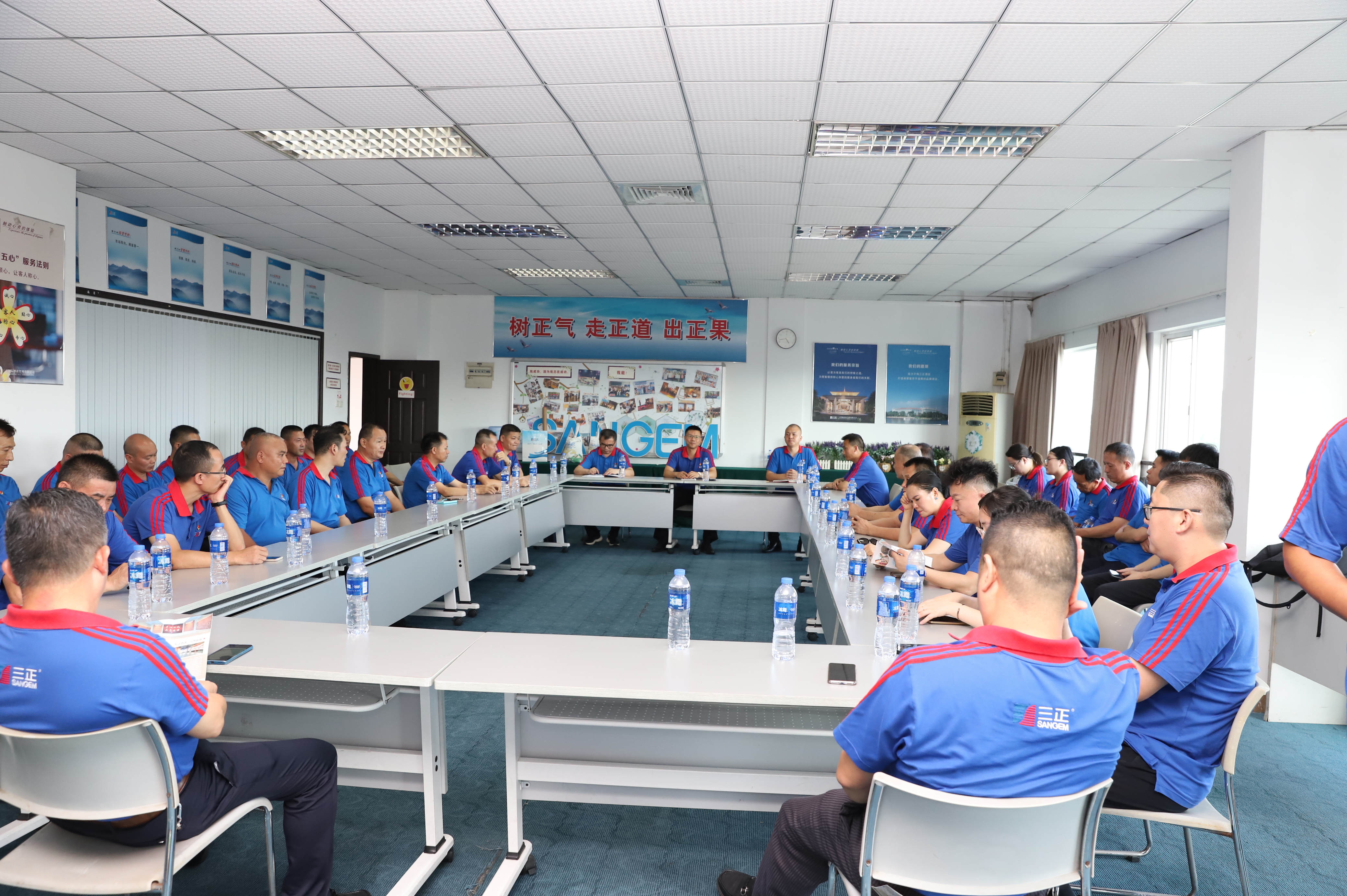 IMG_6725.JPG IMG_6725.JPG